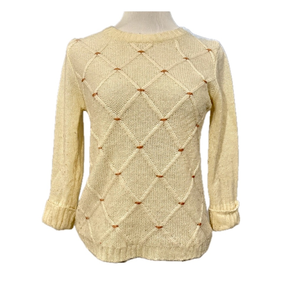 Cream knit crewneck sweater M